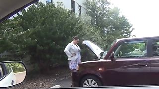 Ava The Deepthroat Cougar Bitch Has Car Trouble