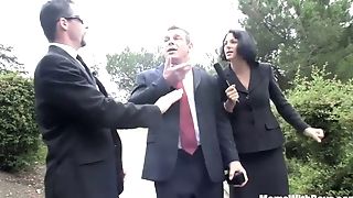 Cougar Reporter Roxanne Hall Fucking The Wild Governor